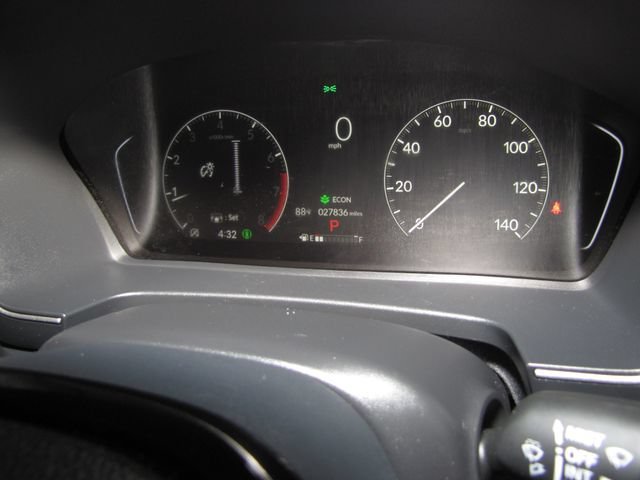 Certified Used 2025 Platinum White Pearl Honda Sport image 4