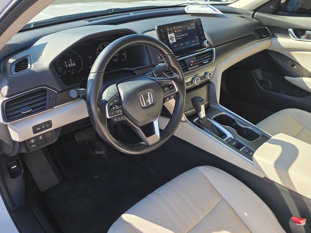 Certified Used 2021 White Honda EX-L image 33