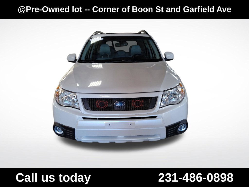 Used 2011 White Subaru 2.5X image 8