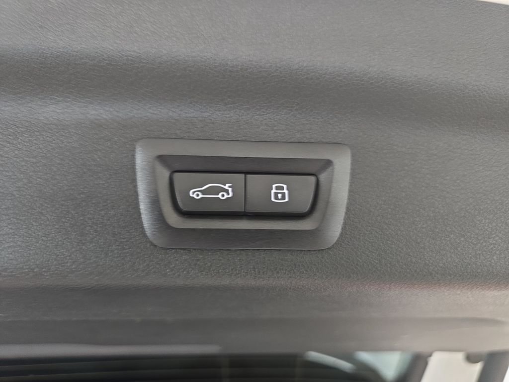 Certified Used 2023 Alpine White BMW xDrive28i image 31
