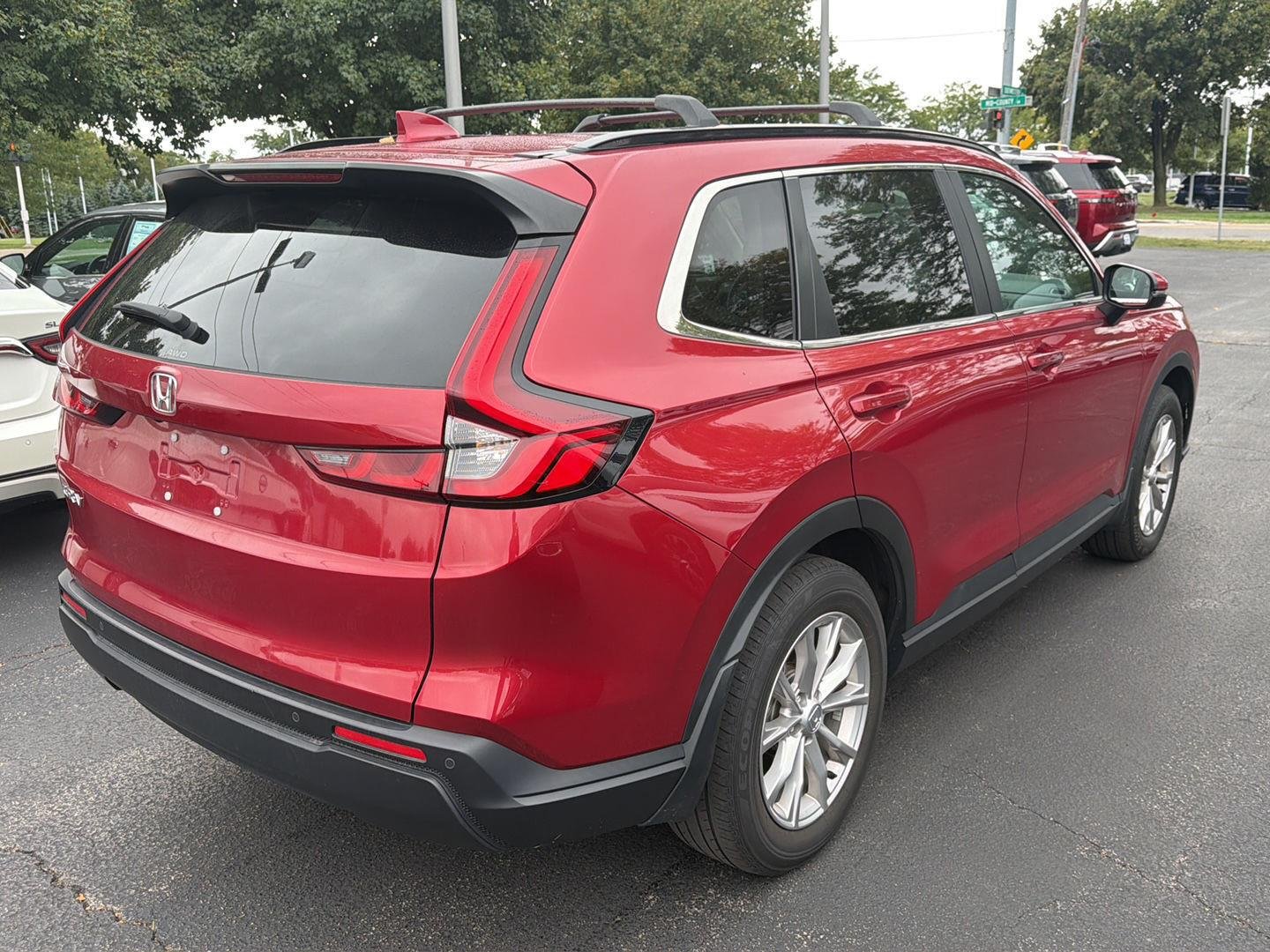 Used 2024 Radiant Red Metallic Honda EX-L image 4