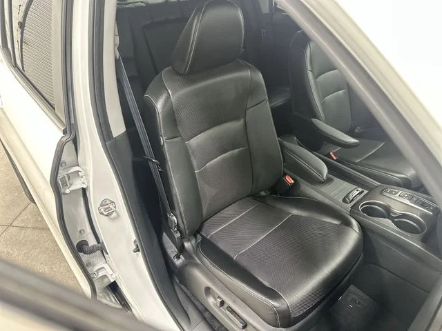 Certified Used 2023 Platinum White Pearl Honda RTL image 19