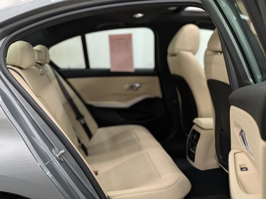2023 BMW 3 Series 330i - Photo 38