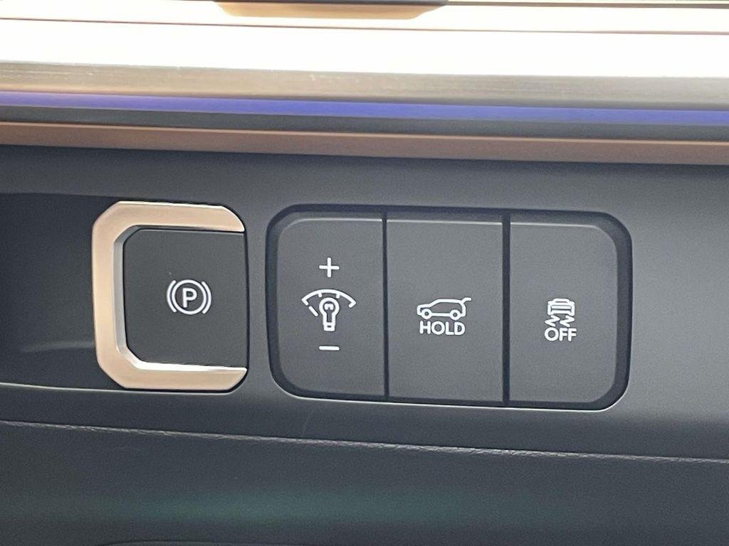 New 2026 Black Hyundai Limited AWD image 21