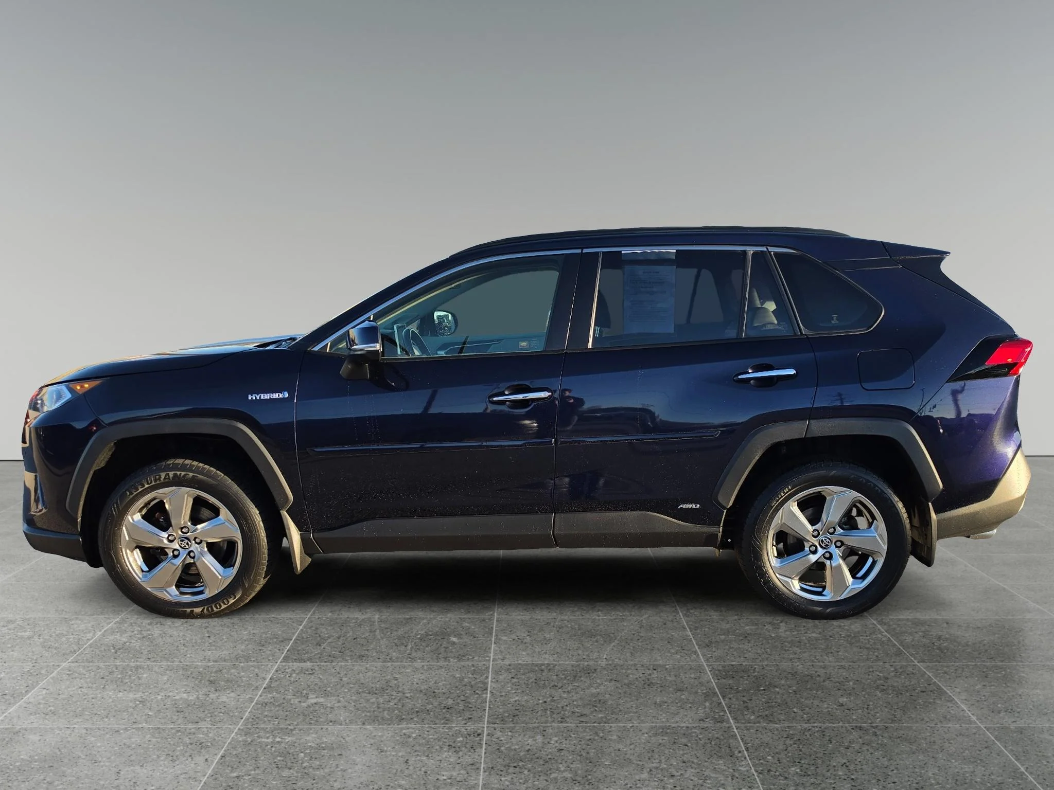 Used 2020 Blue Print Toyota Hybrid Limited image 9