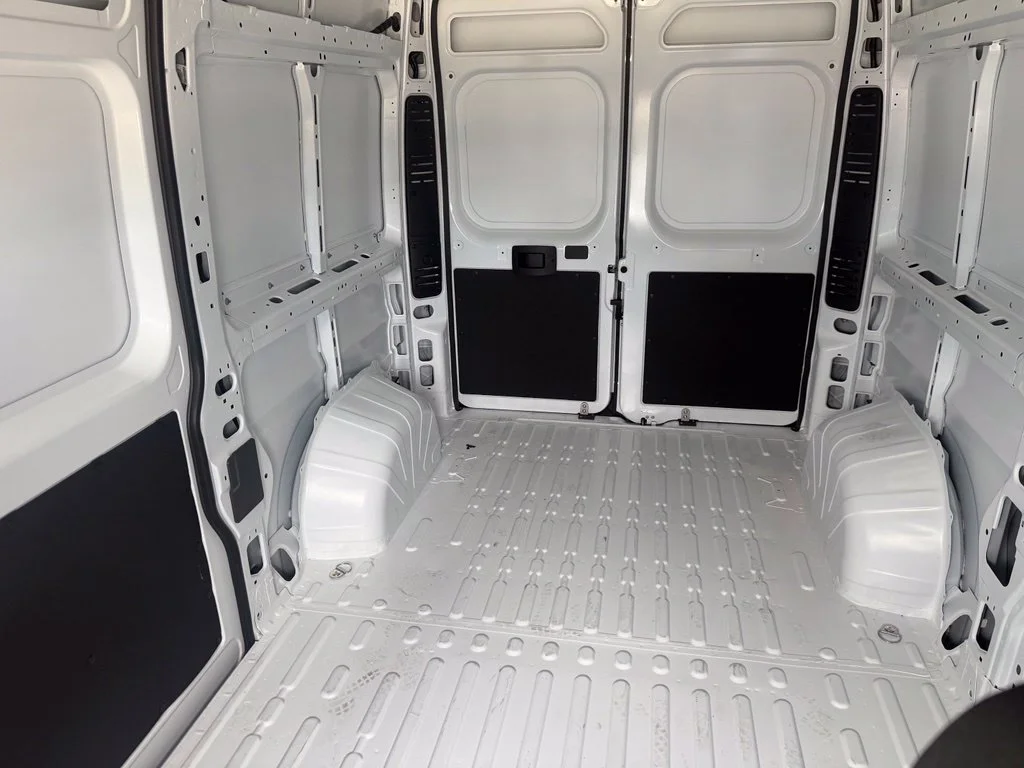 New 2027 Bright White Clearcoat RAM Tradesman image 28