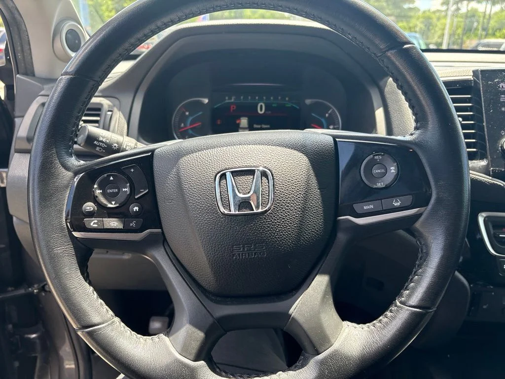 Used 2021 Silver Honda Touring image 20