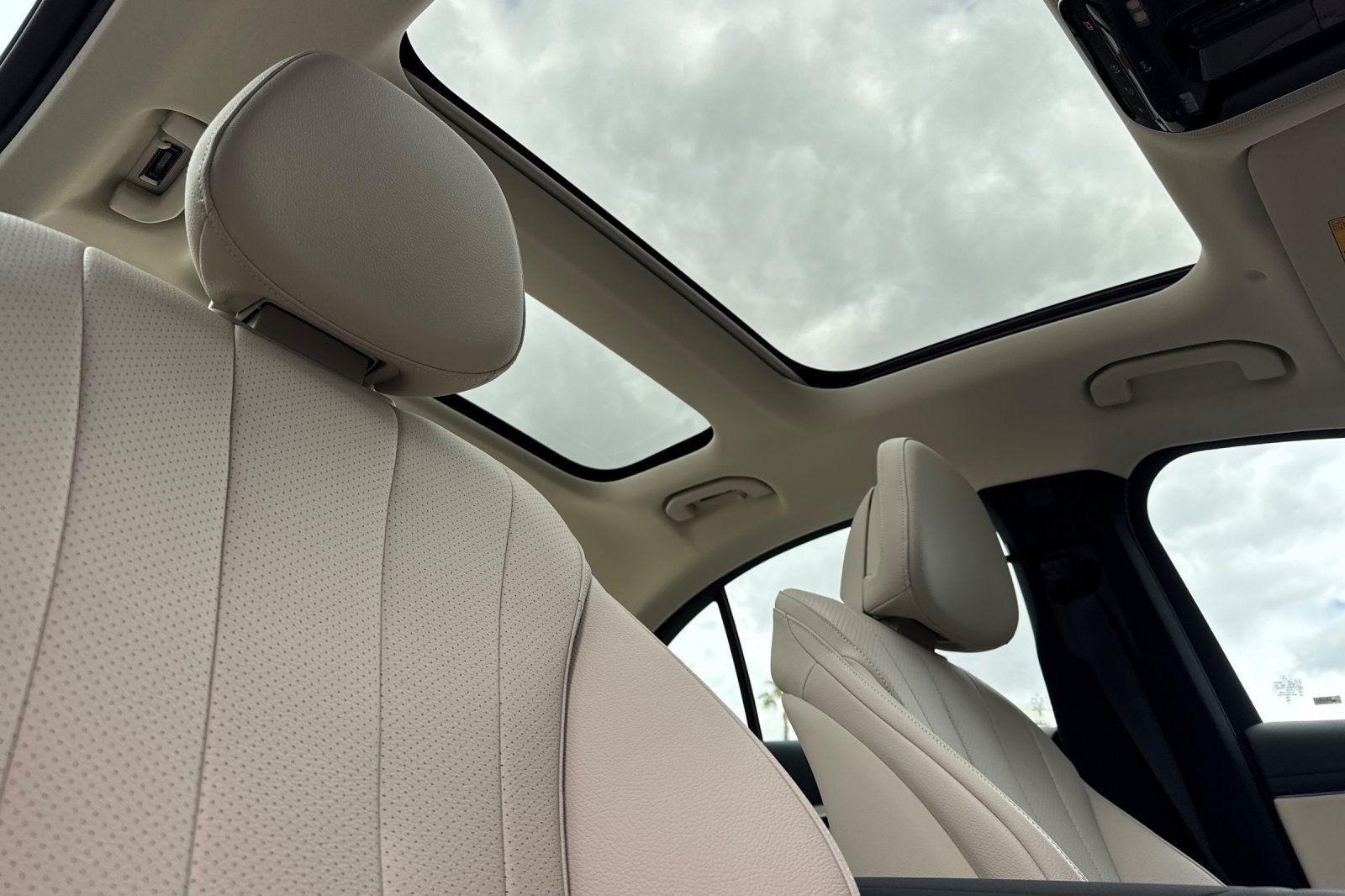 New 2026 Polar White Mercedes-Benz E 350 image 33