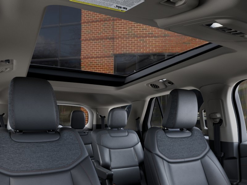 New 2027 Avalanche Gray Ford Active w/200A Pkg image 22