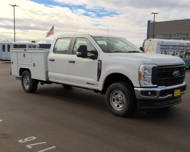 New 2026 Oxford White Ford XL image 8