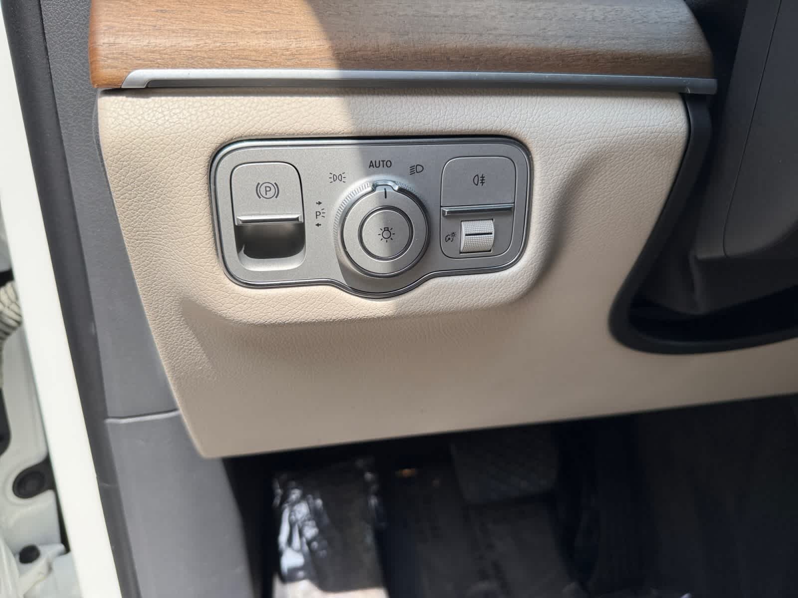 Used 2020 Polar White Mercedes-Benz GLE 350 image 26