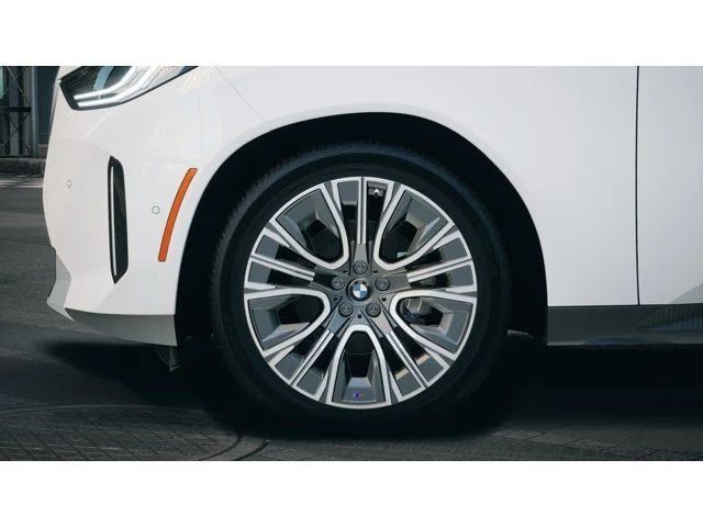 New 2026 Alpine White BMW 30 xDrive image 7