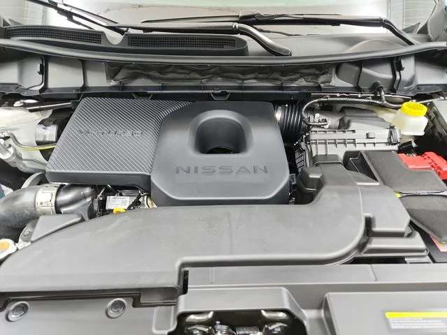 New 2026 White Nissan Platinum image 17