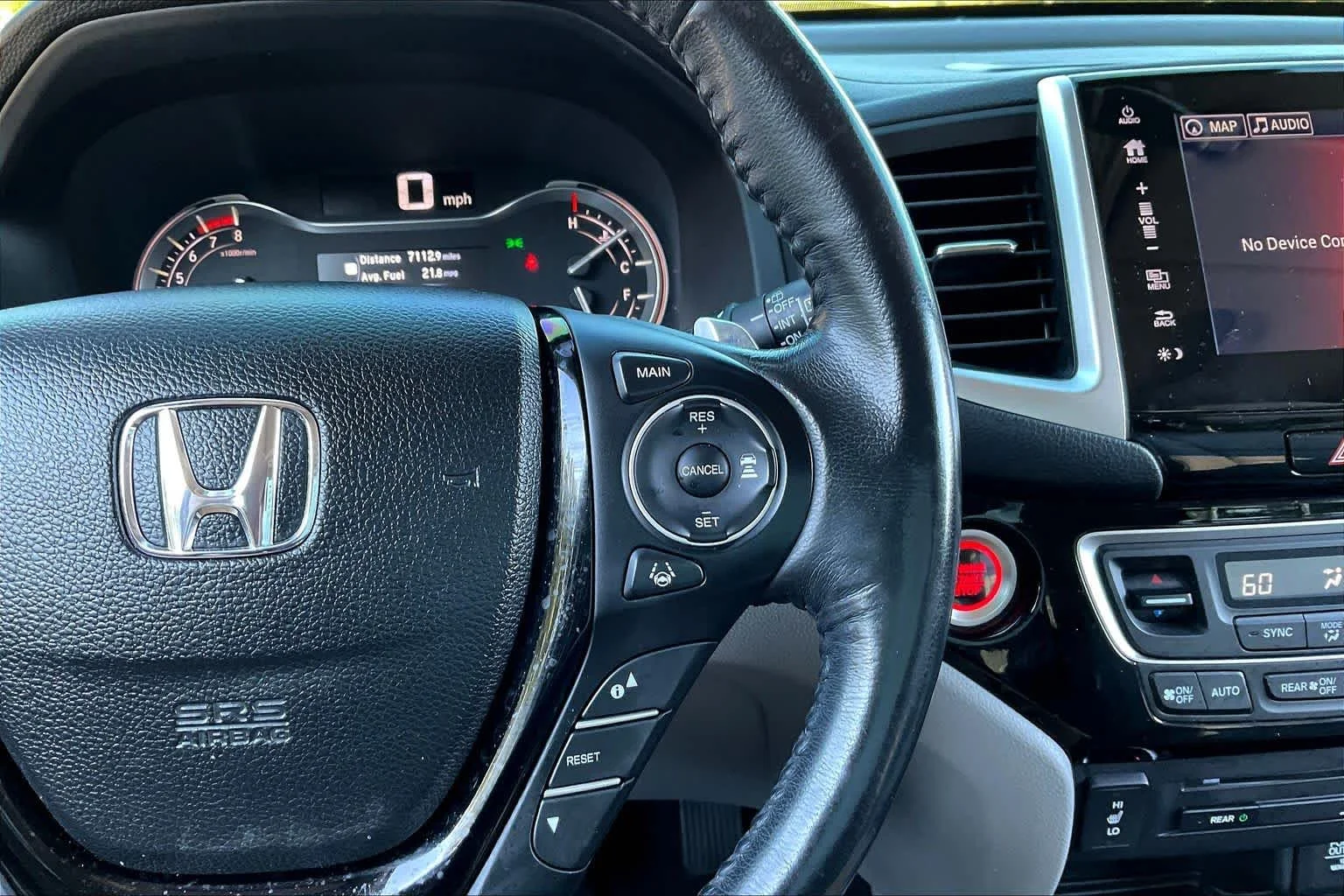 Used 2017 Lunar Silver Metallic Honda Touring image 24