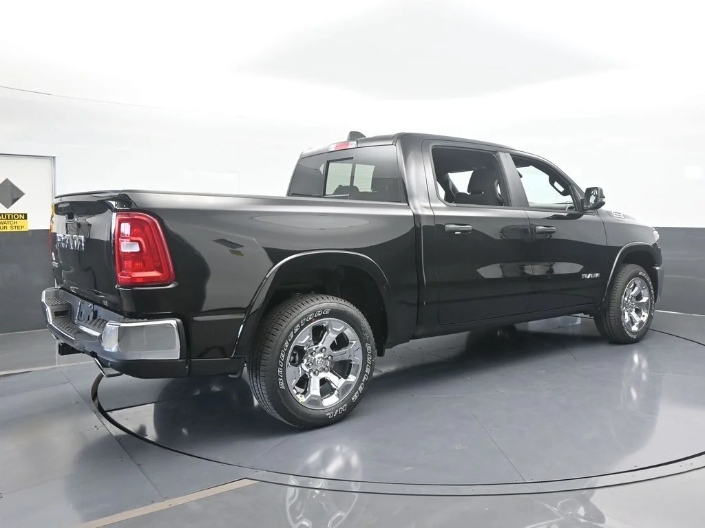 New 2026 Diamond Black Crystal Pearl-Coat Exterior Paint RAM Big Horn/Lone Star image 6
