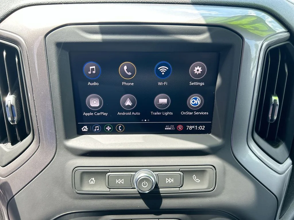 Used 2021 Silver GMC Base image 19