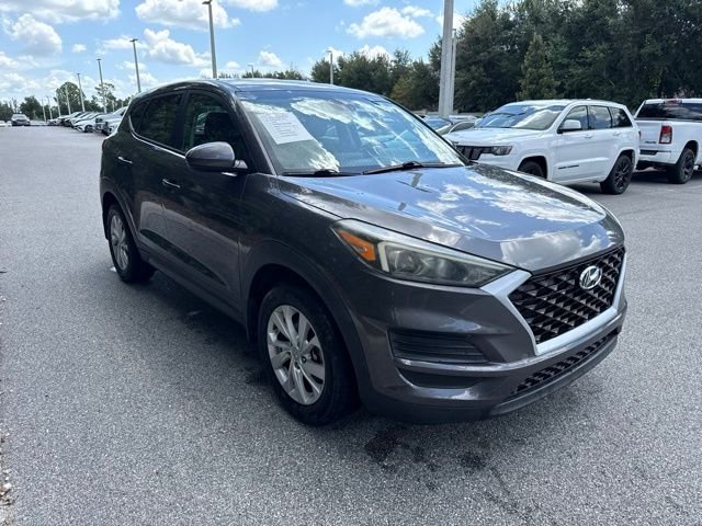 Used 2020 Gray Hyundai SE image 6