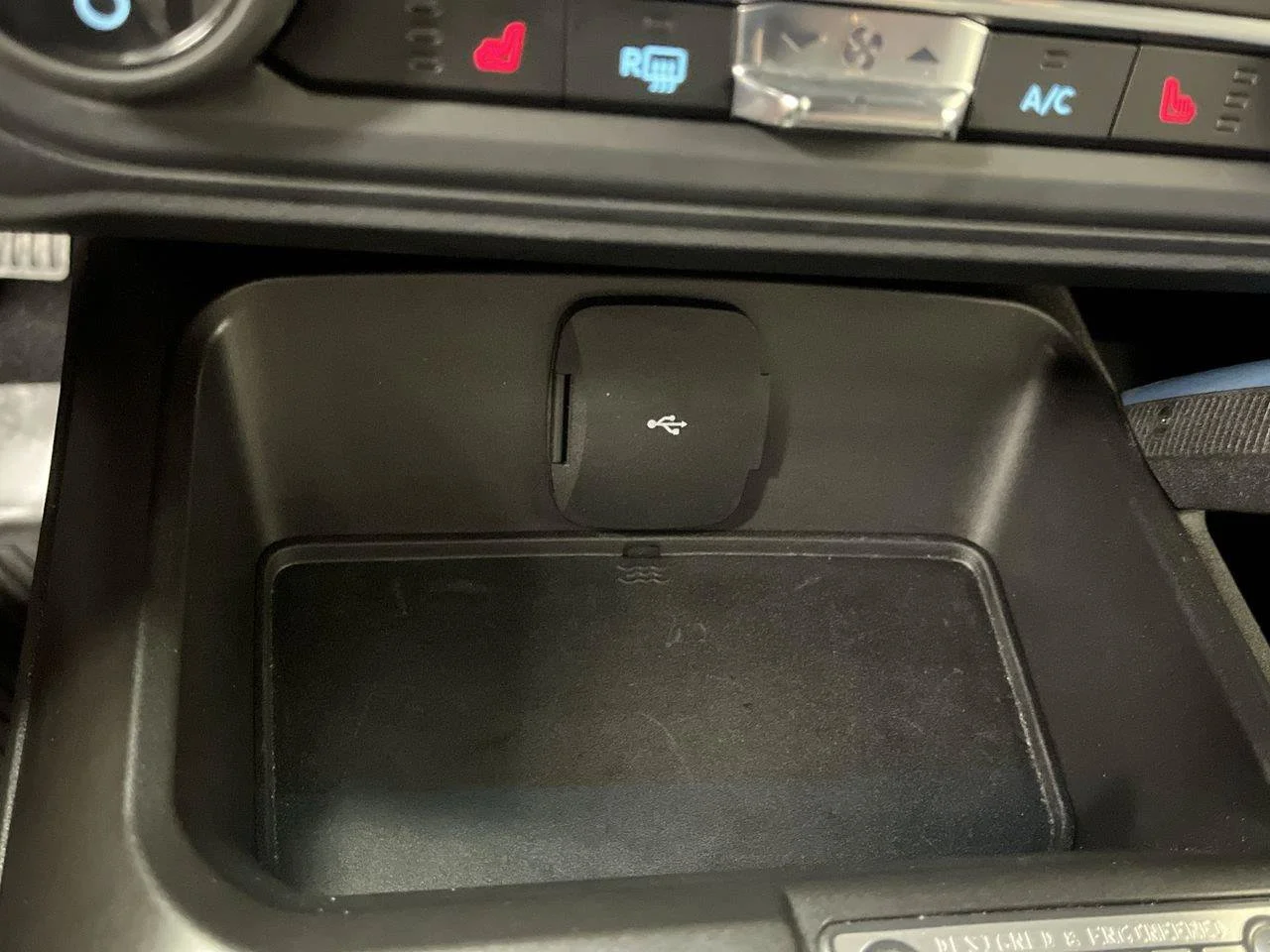 Used 2023 Black Ford Wildtrak image 22