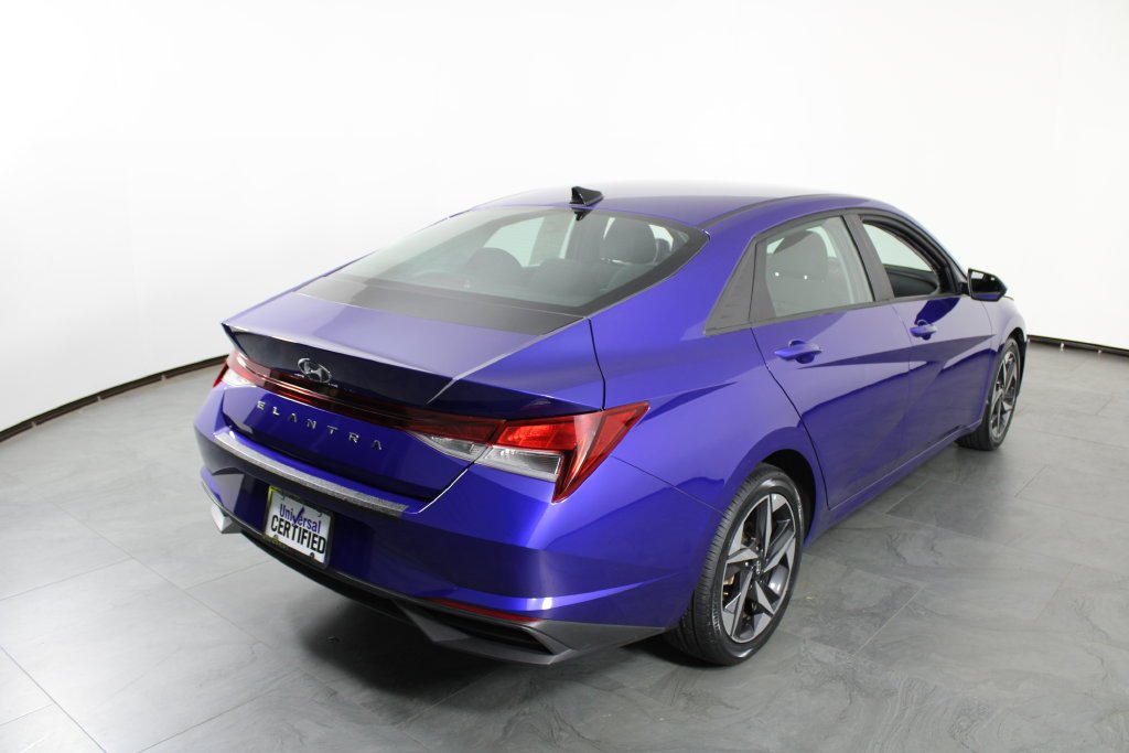 Certified Used 2023 Blue Hyundai SEL image 4