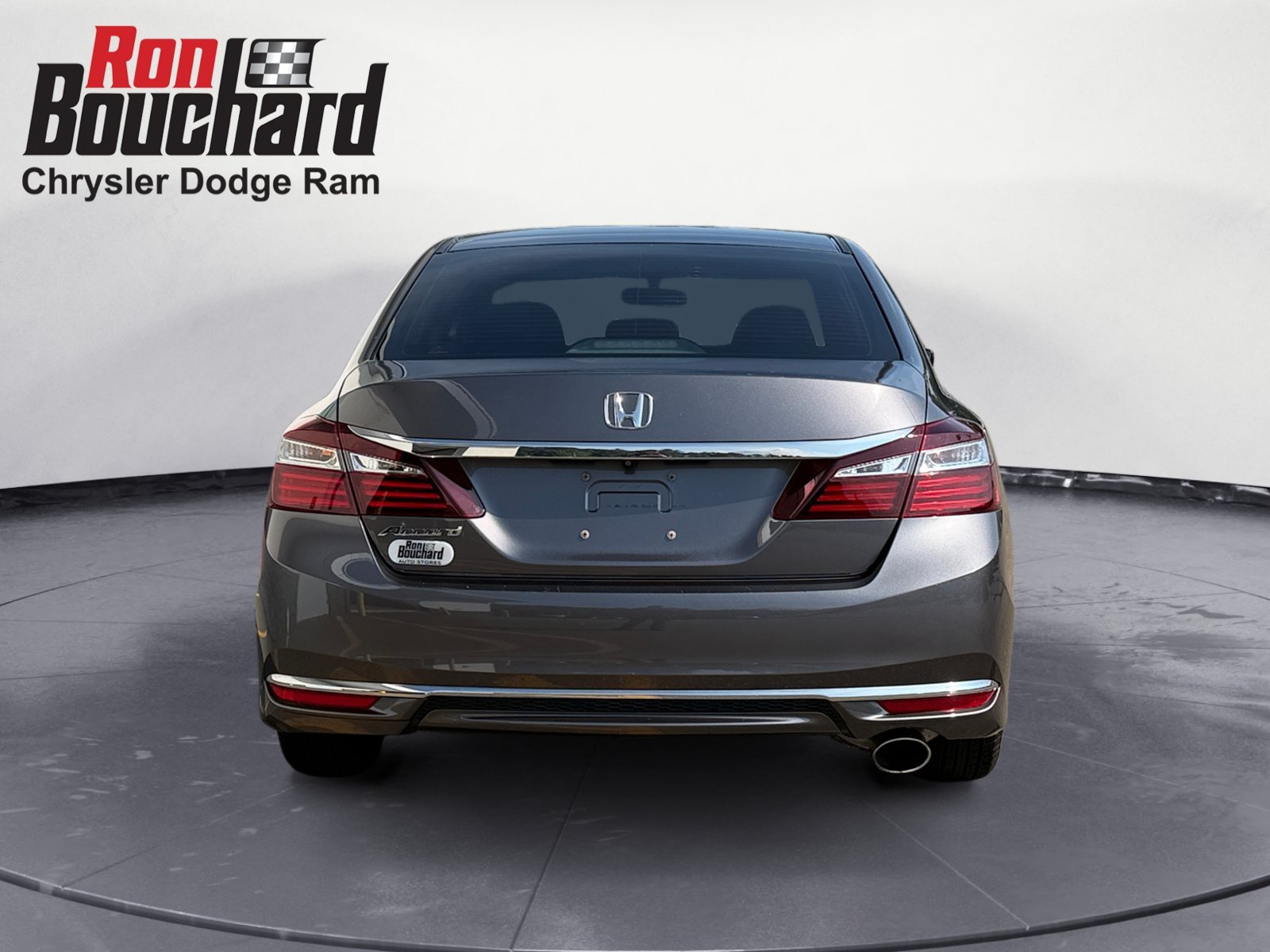 Used 2017 Gray Honda LX image 3