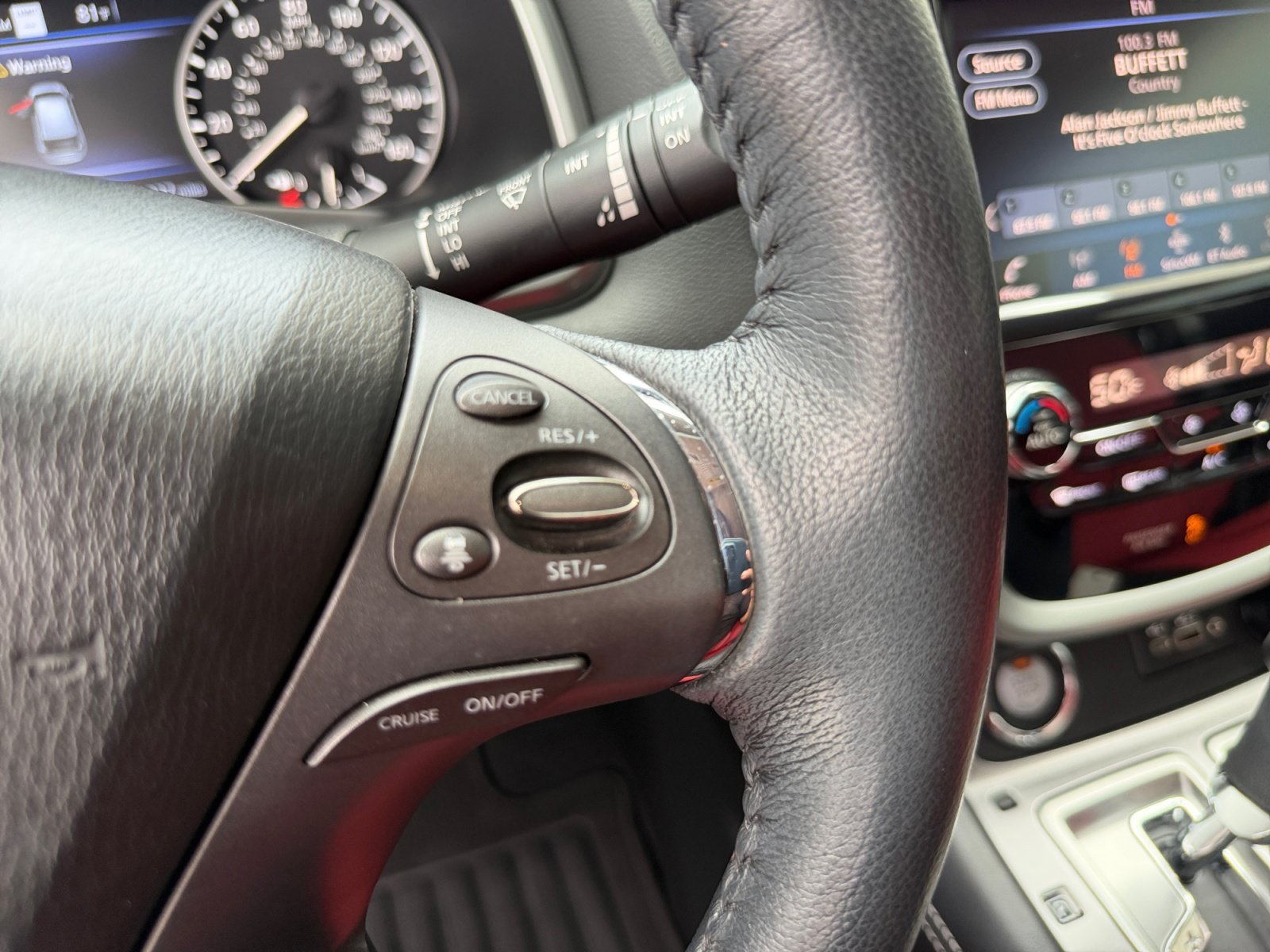 Used 2021 Boulder Gray Nissan SL image 25