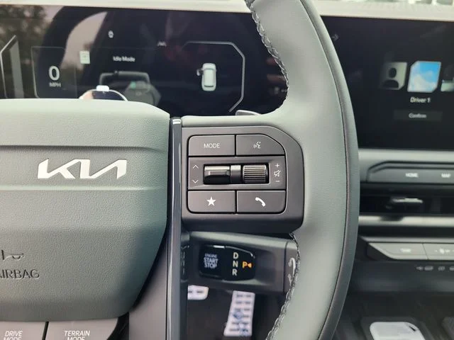 New 2027 Glacial White Pearl Kia X-LINE SX PRESTIGE image 24