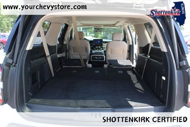 Used 2022 White Ford Limited image 20