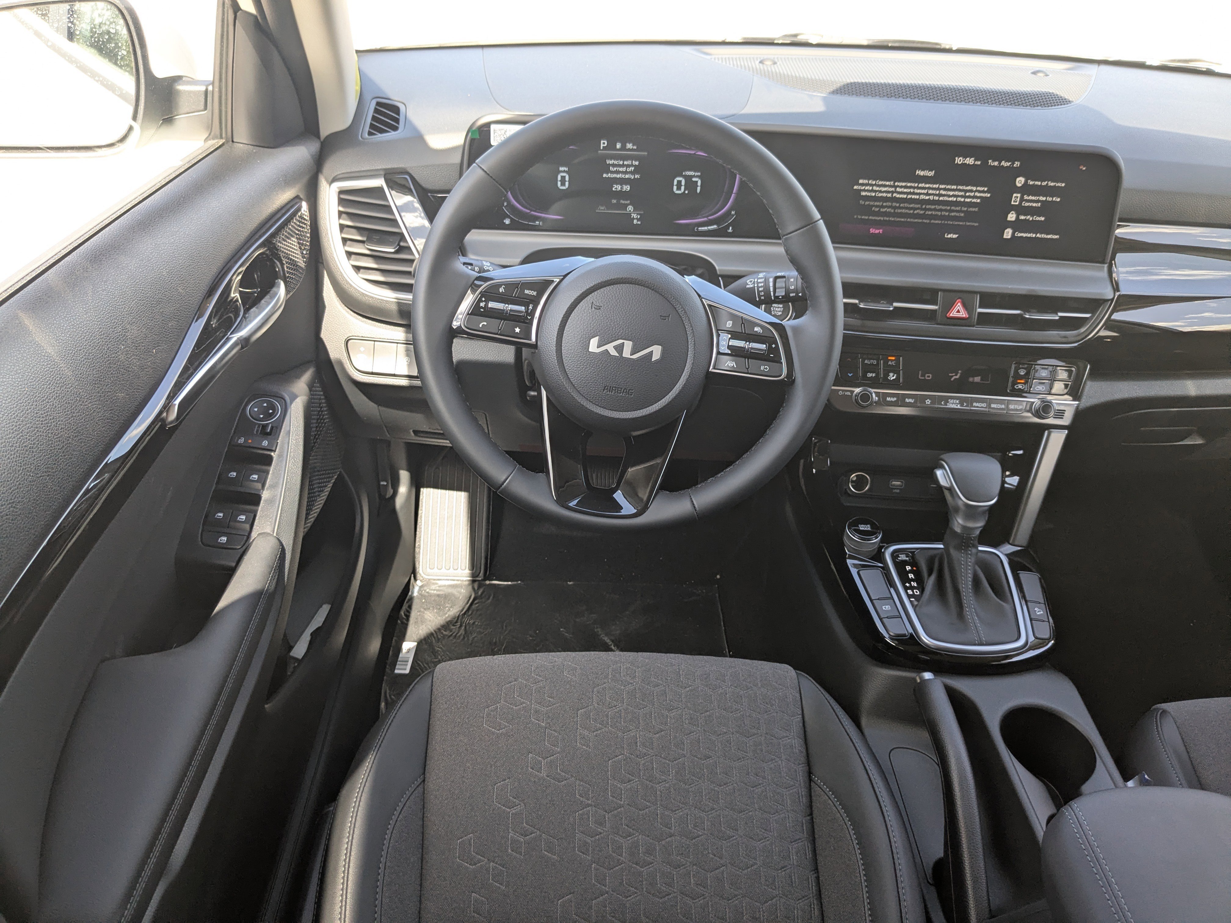 New 2026 Snow White Pearl Kia S image 18