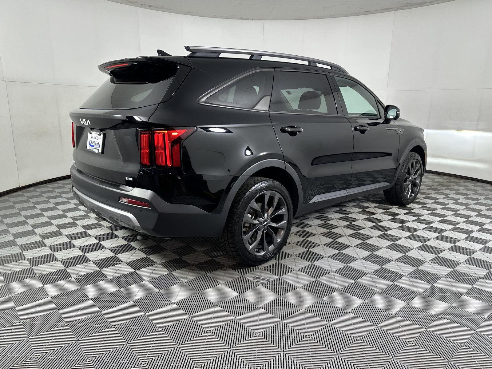 Used 2023 Ebony Black Kia X-Line SX Prestige image 7
