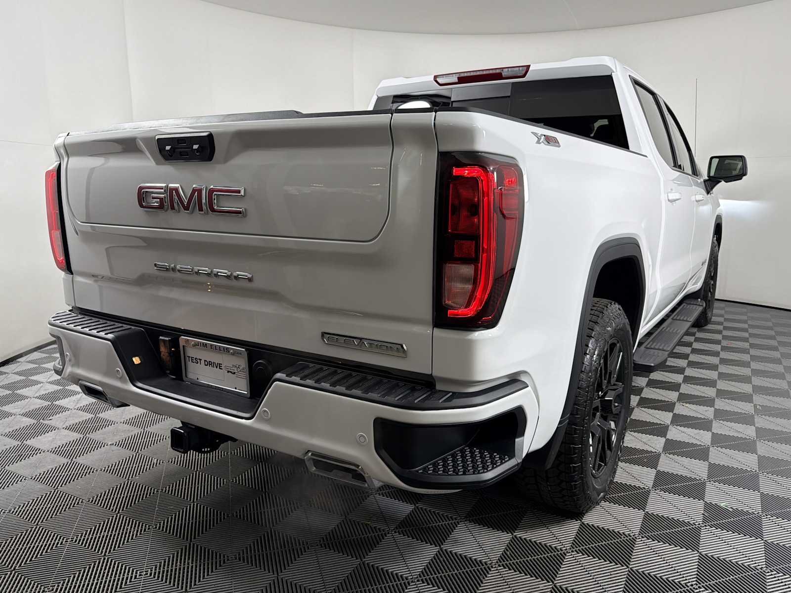 New 2026 Summit White GMC Elevation image 6