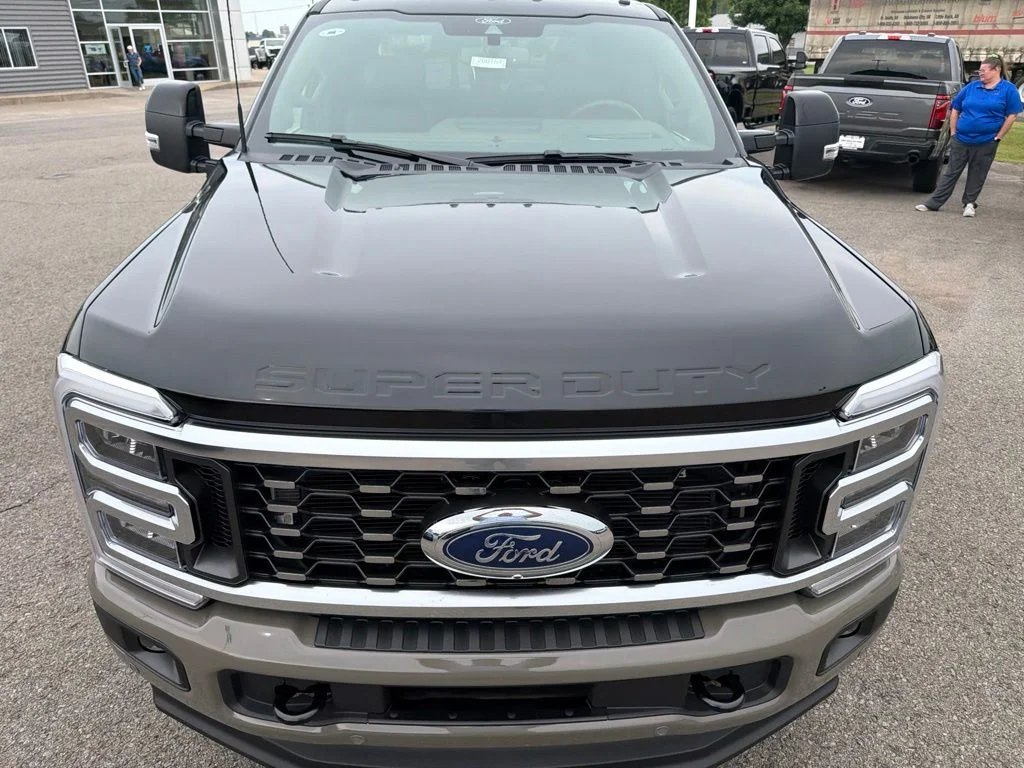 New 2026 Agate Black Metallic Ford King Ranch image 27