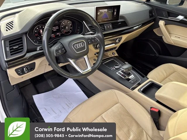 Used 2010 White Audi  image 13