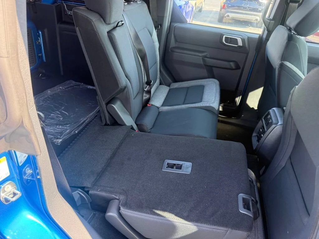 New 2026 Velocity Blue Metallic Ford Base image 49
