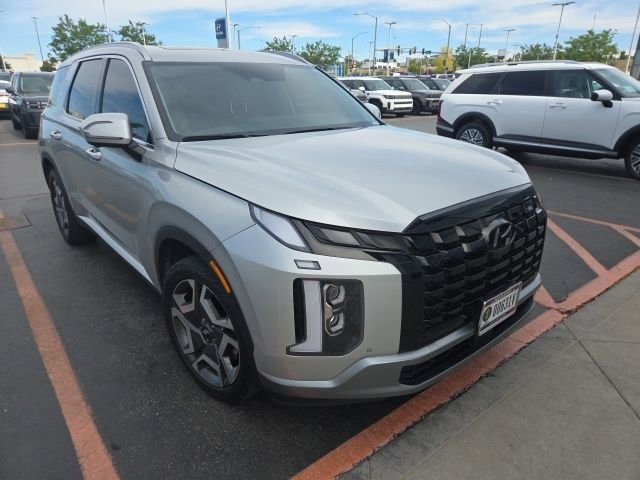 Used 2024 Silver Hyundai SEL image 2