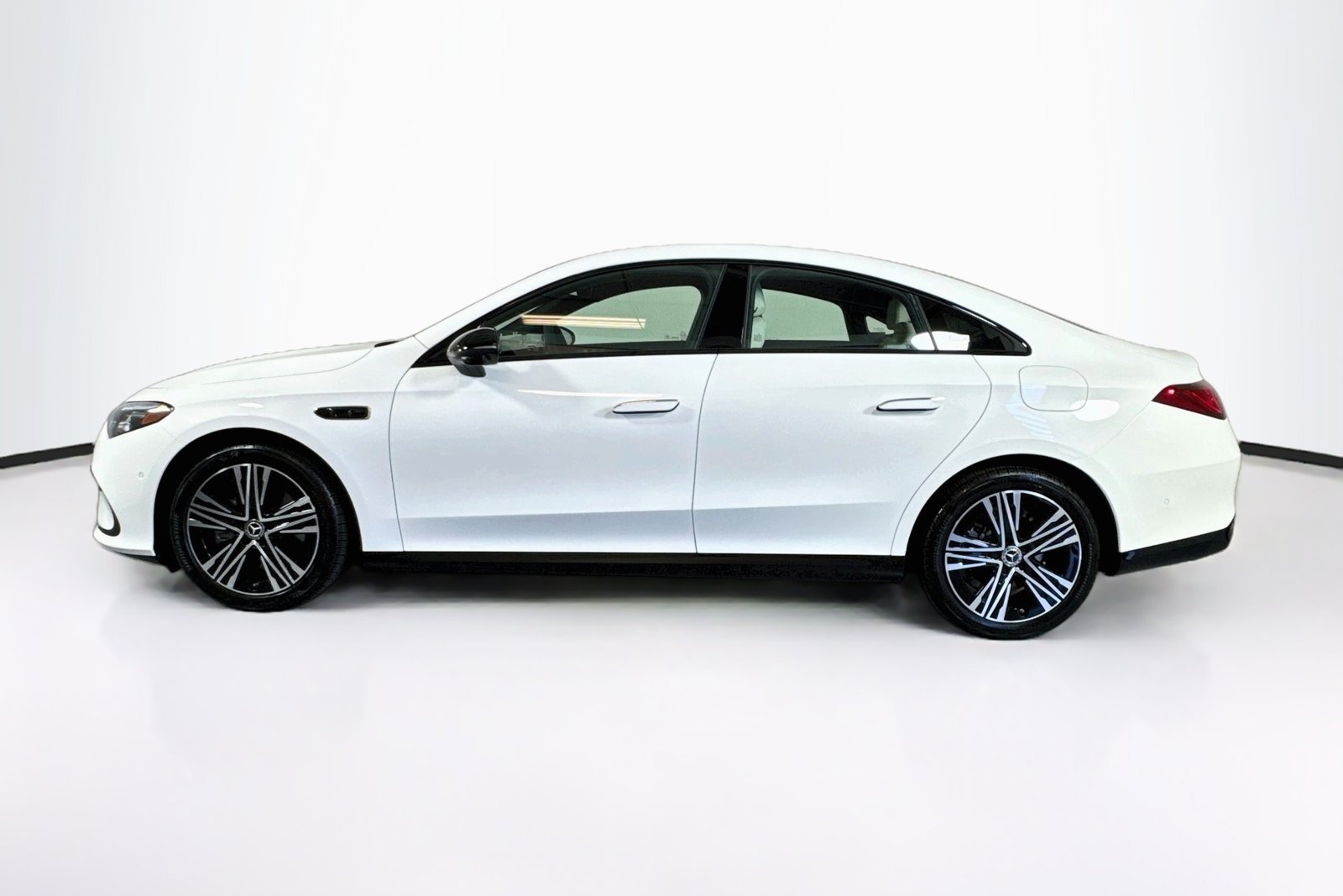 New 2027 Polar White Mercedes-Benz CLA 220 Hybrid image 8