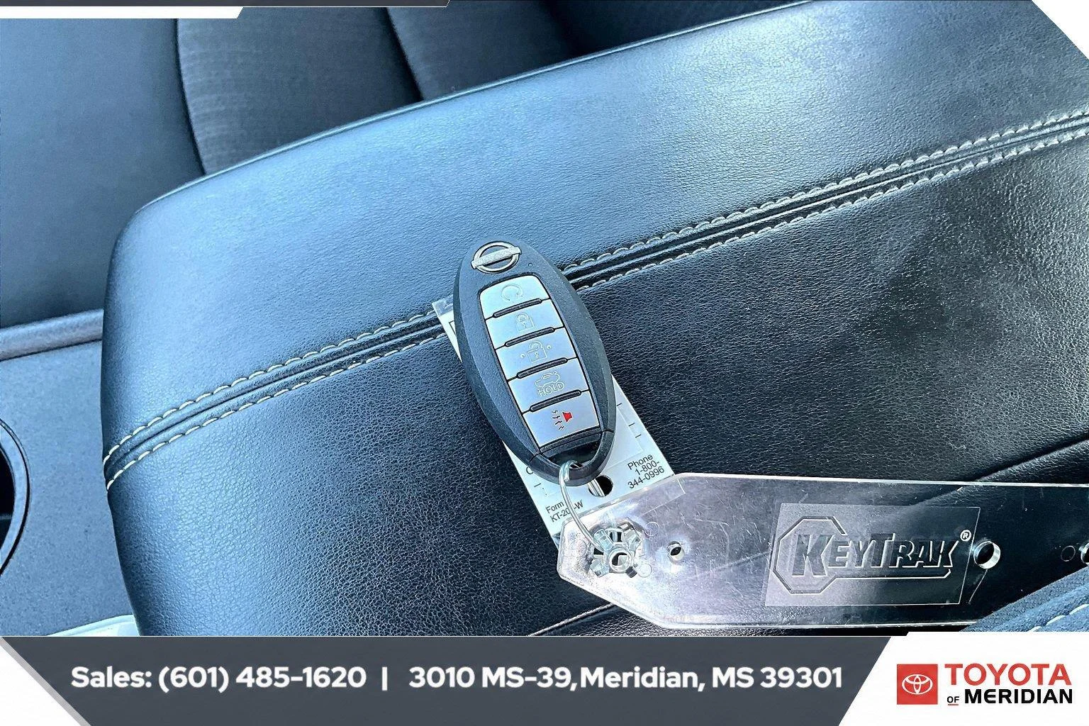 Used 2025 Gun Metallic Nissan SV image 9