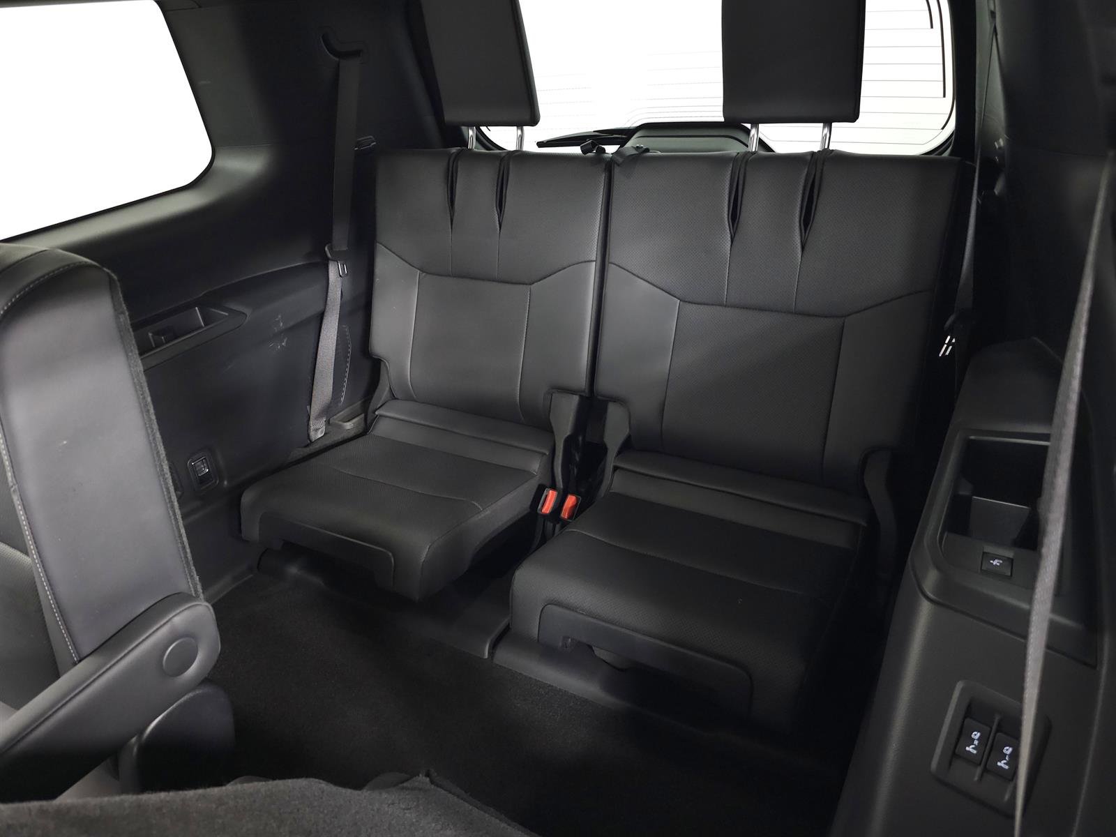 Certified Used 2024 Nebula Lexus PREMIUM+ image 38