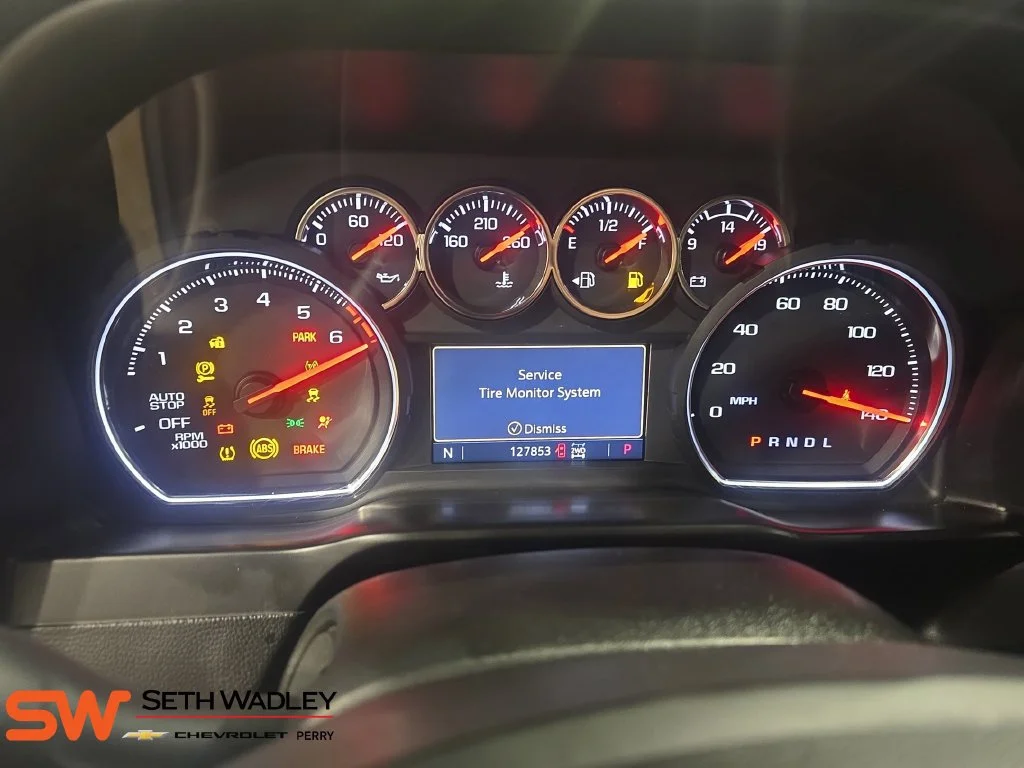 Used 2020 SHADOW GRAY METALLIC Chevrolet LT Trail Boss image 20