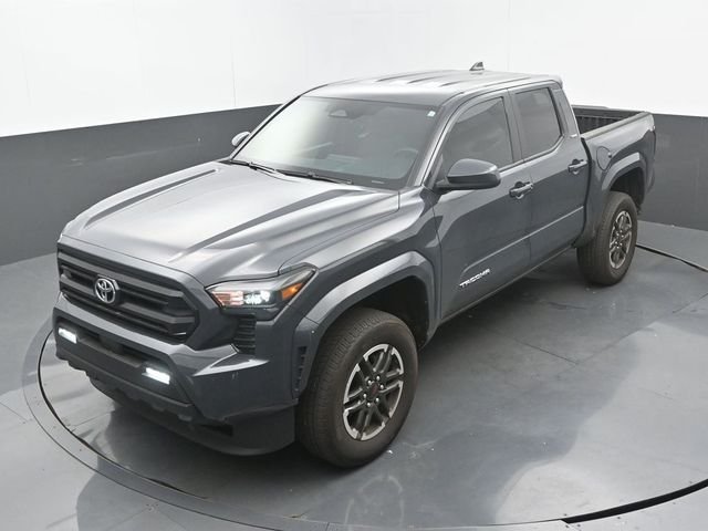 Used 2025 Underground Toyota SR5 image 30
