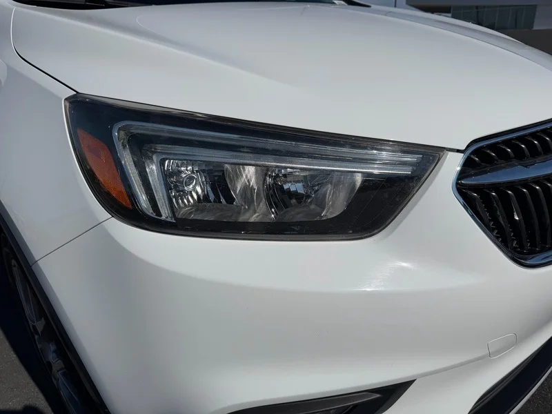 Used 2018 (Includes (CM5) Black Carbon Metallic lower exterior accent color, Paint code W700S.) Buick Sport Touring image 27