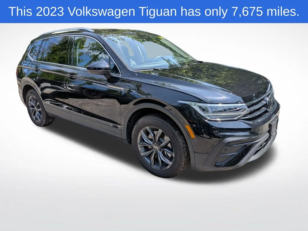 Used 2023 Black Volkswagen 2.0T SE image 1