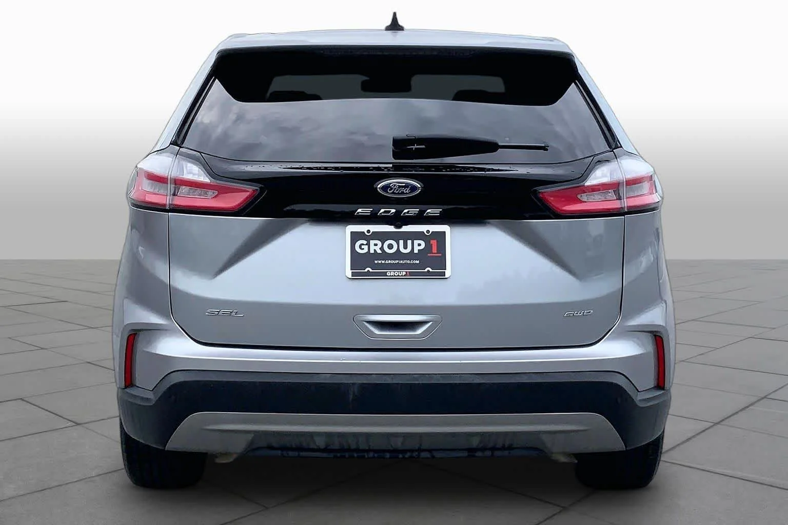 Used 2024 Iconic Silver Metallic Ford SEL image 5