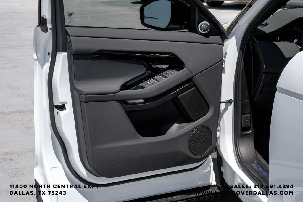 New 2026 Fuji White Land Rover S image 41