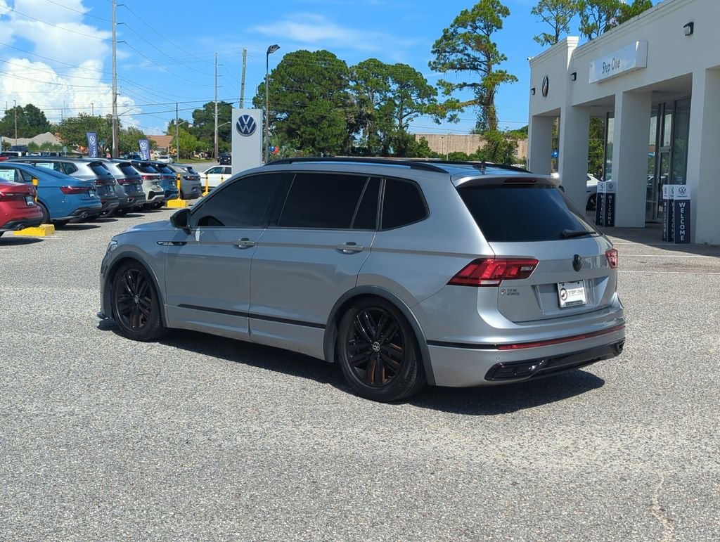 Used 2022 Silver Volkswagen 2.0T SE R-Line Black image 5