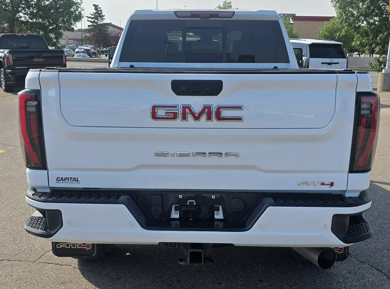 Used 2024 White GMC AT4 Crew Cab image 4