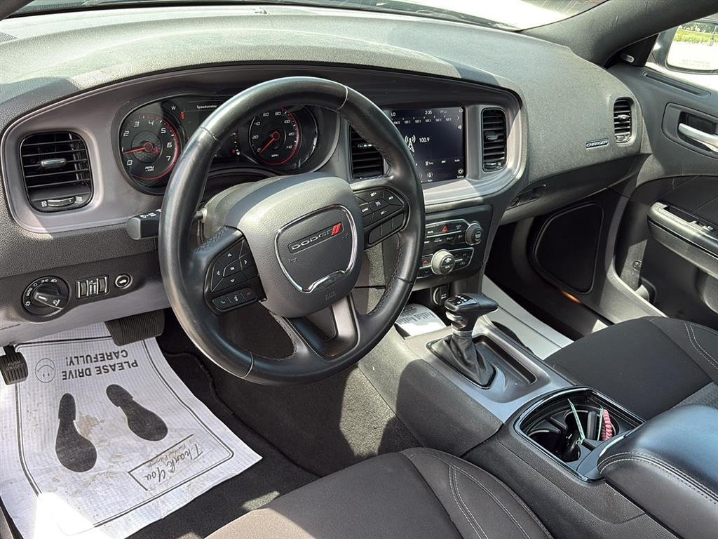 Used 2023 Destroyer Gray Clearcoat Dodge SXT image 8