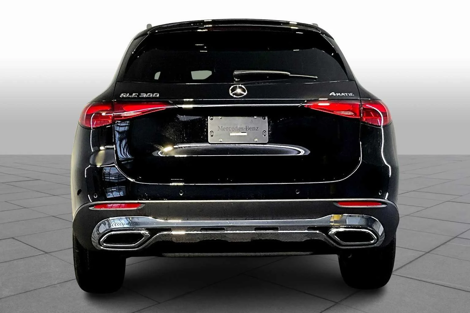 Certified Used 2026 Black Mercedes-Benz GLC 300 image 4