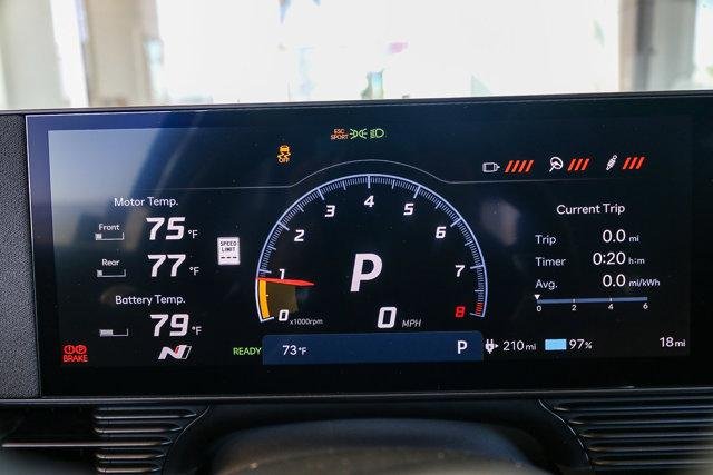 2025 Hyundai IONIQ 5 N - Photo 27