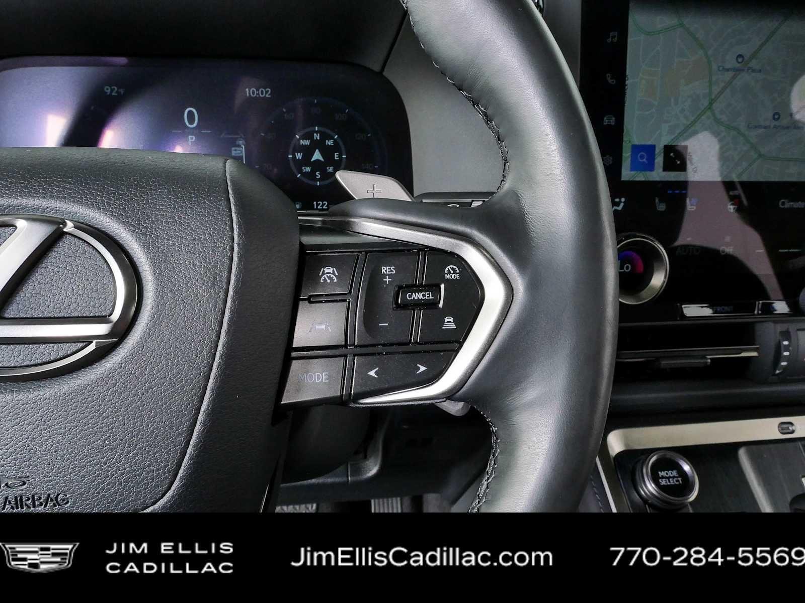 Used 2024  Lexus GX 550 Luxury image 11