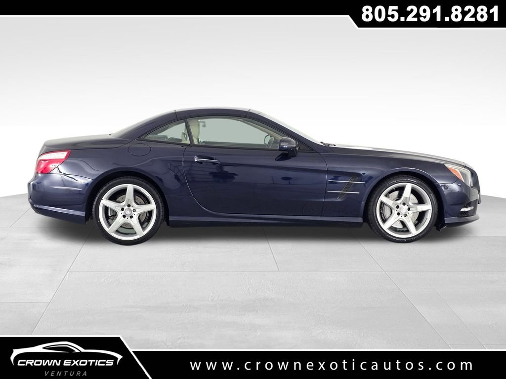 Used 2014  Mercedes-Benz SL 550 image 23